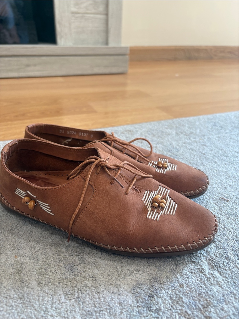 Woodland Leather Brown Native Moccasin, Size 8